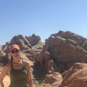 Meet your Posher, Megan